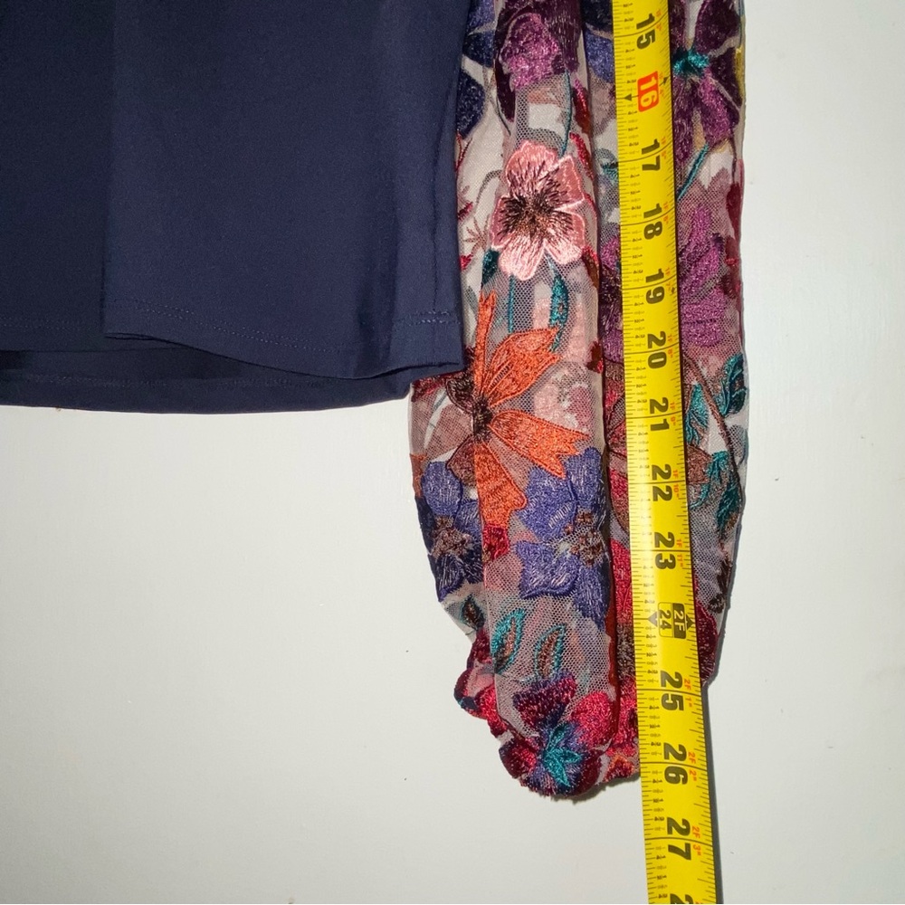 Boston Proper Blouse Womens Medium Blue Mesh Embroidered Floral Long Sleeve Top - Picture 6 of 6
